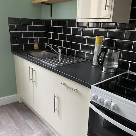 The Flat At The Crooked House Lägenhet