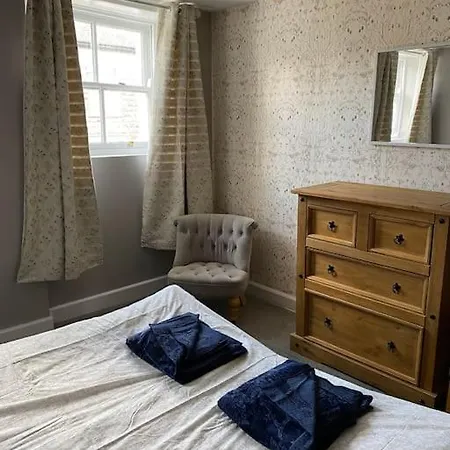 Daire The Flat At The Crooked House