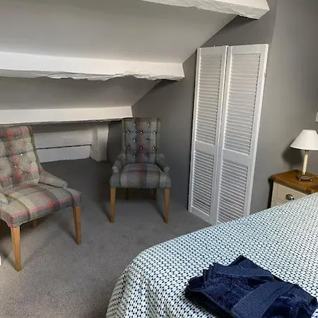 The Flat At The Crooked House Appartamento